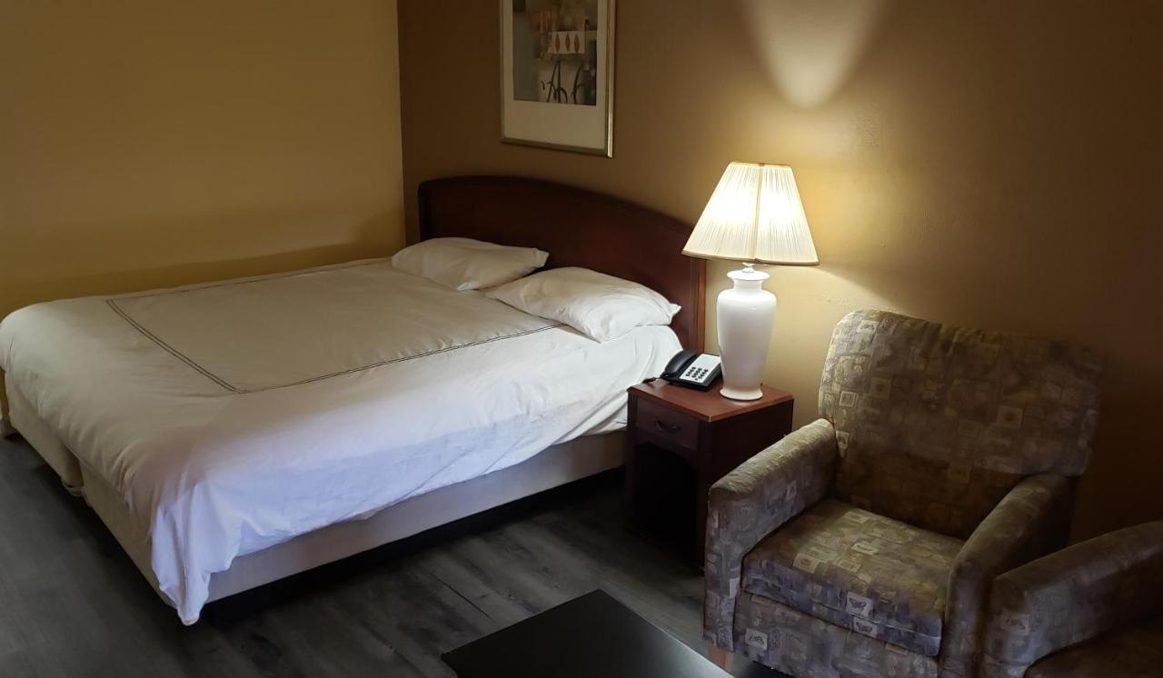 West Texas Inn & Suites Midland Buitenkant foto