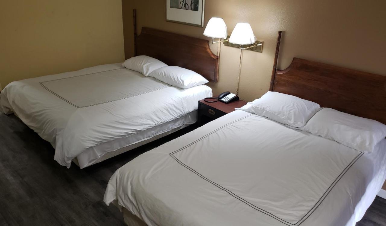 West Texas Inn & Suites Midland Buitenkant foto