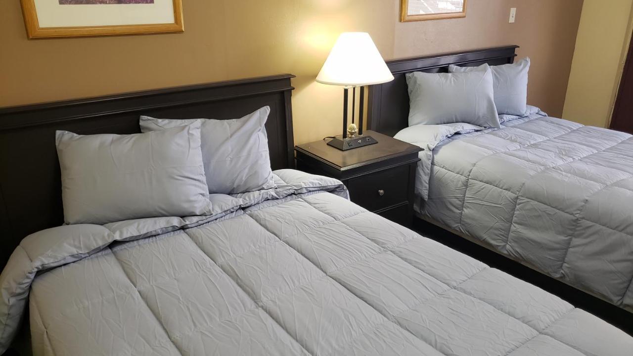 West Texas Inn & Suites Midland Buitenkant foto