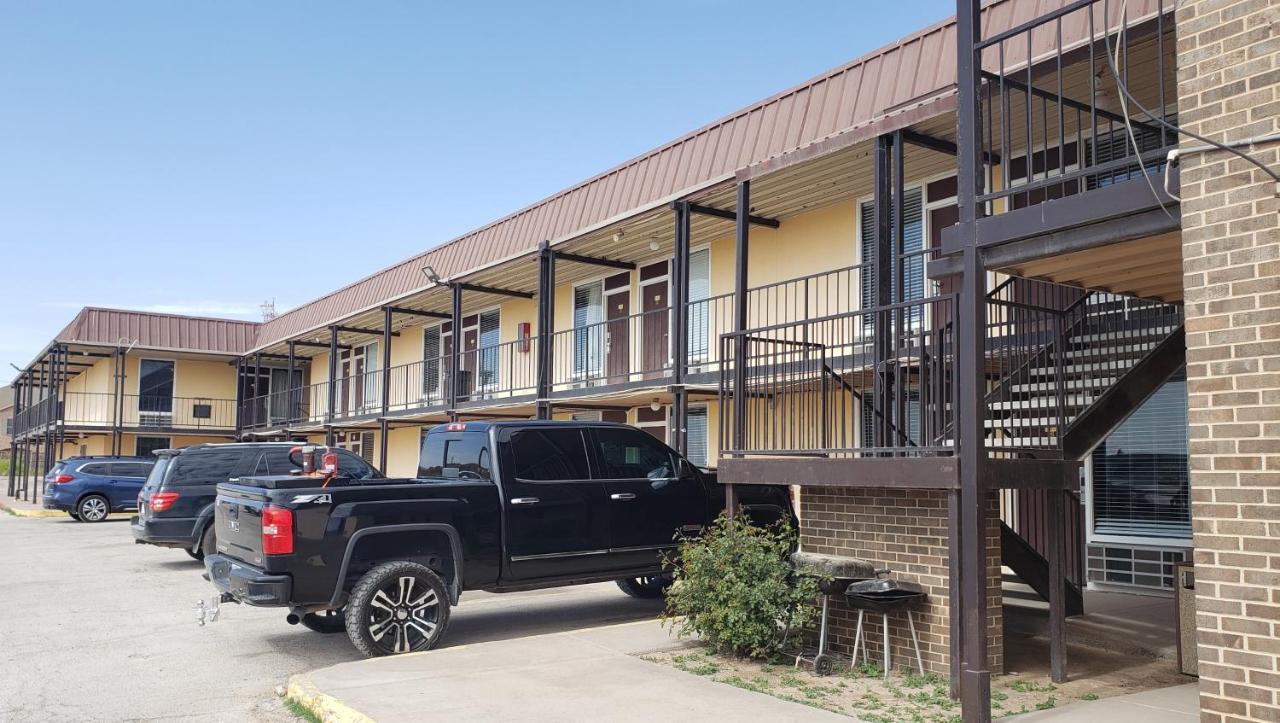 West Texas Inn & Suites Midland Buitenkant foto