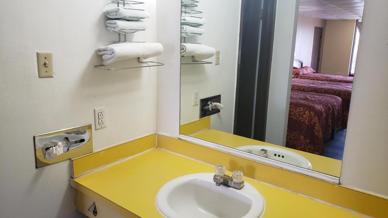 West Texas Inn & Suites Midland Buitenkant foto