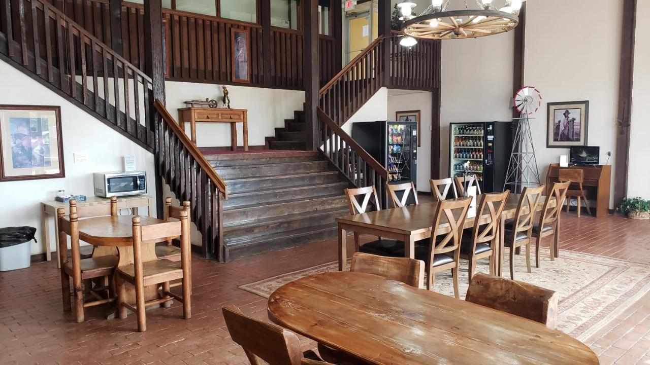 West Texas Inn & Suites Midland Buitenkant foto