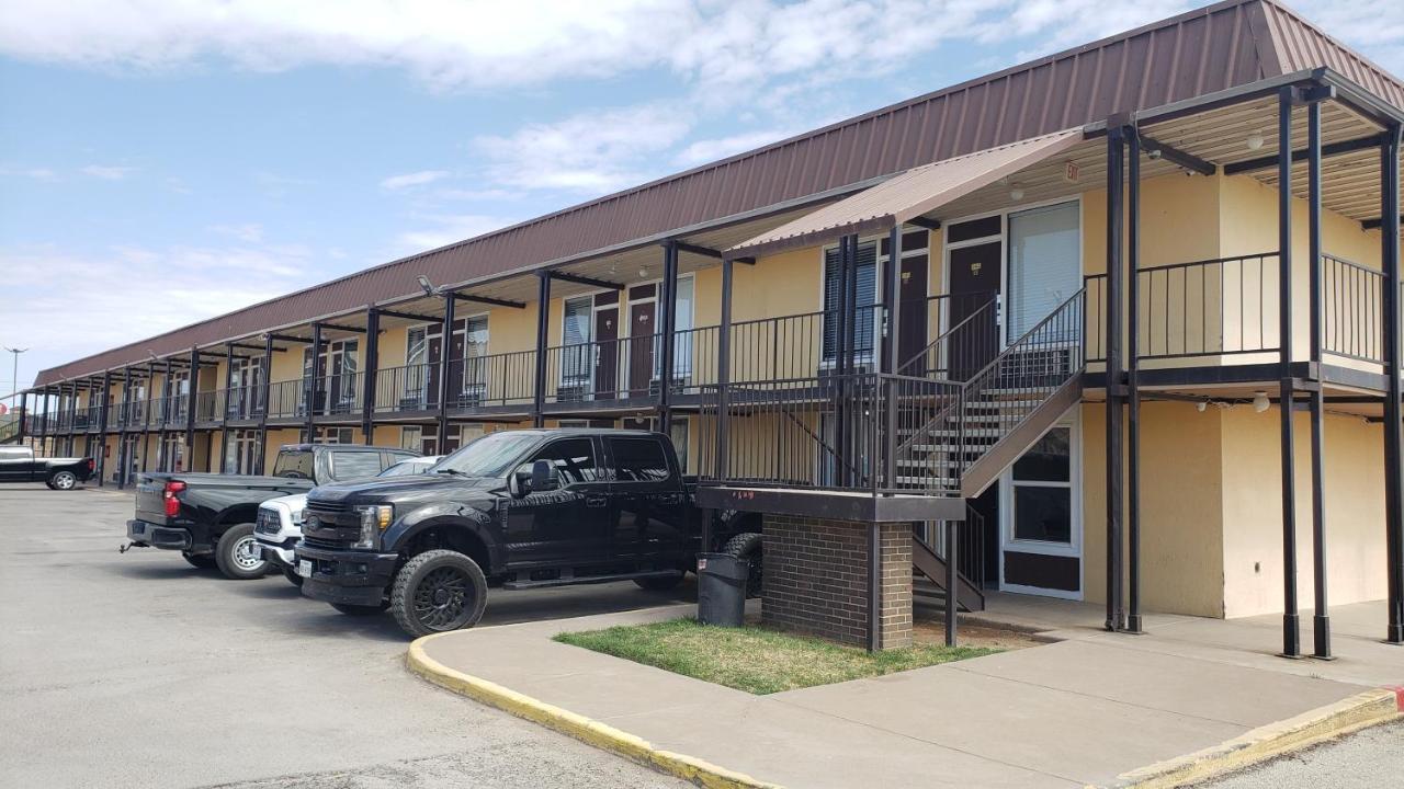 West Texas Inn & Suites Midland Buitenkant foto