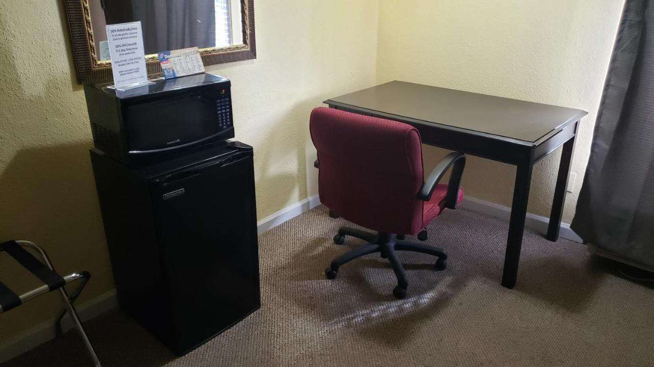 West Texas Inn & Suites Midland Buitenkant foto